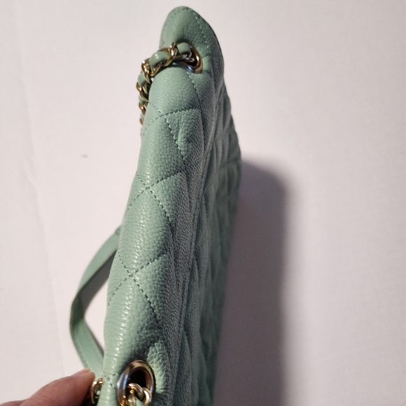 Forever 21 Quilted Mint Green Shoulder Bag with Gold Chain - Picture 14 of 16